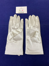 Load image into Gallery viewer, Girls First Holy Communion Gloves - 823
