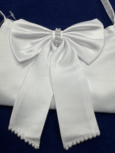 Load image into Gallery viewer, Girls white satin communion bag with long tail bow and pearls cb114
