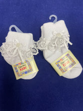 Load image into Gallery viewer, Pearl and lace baby girl socks by Country Kids
