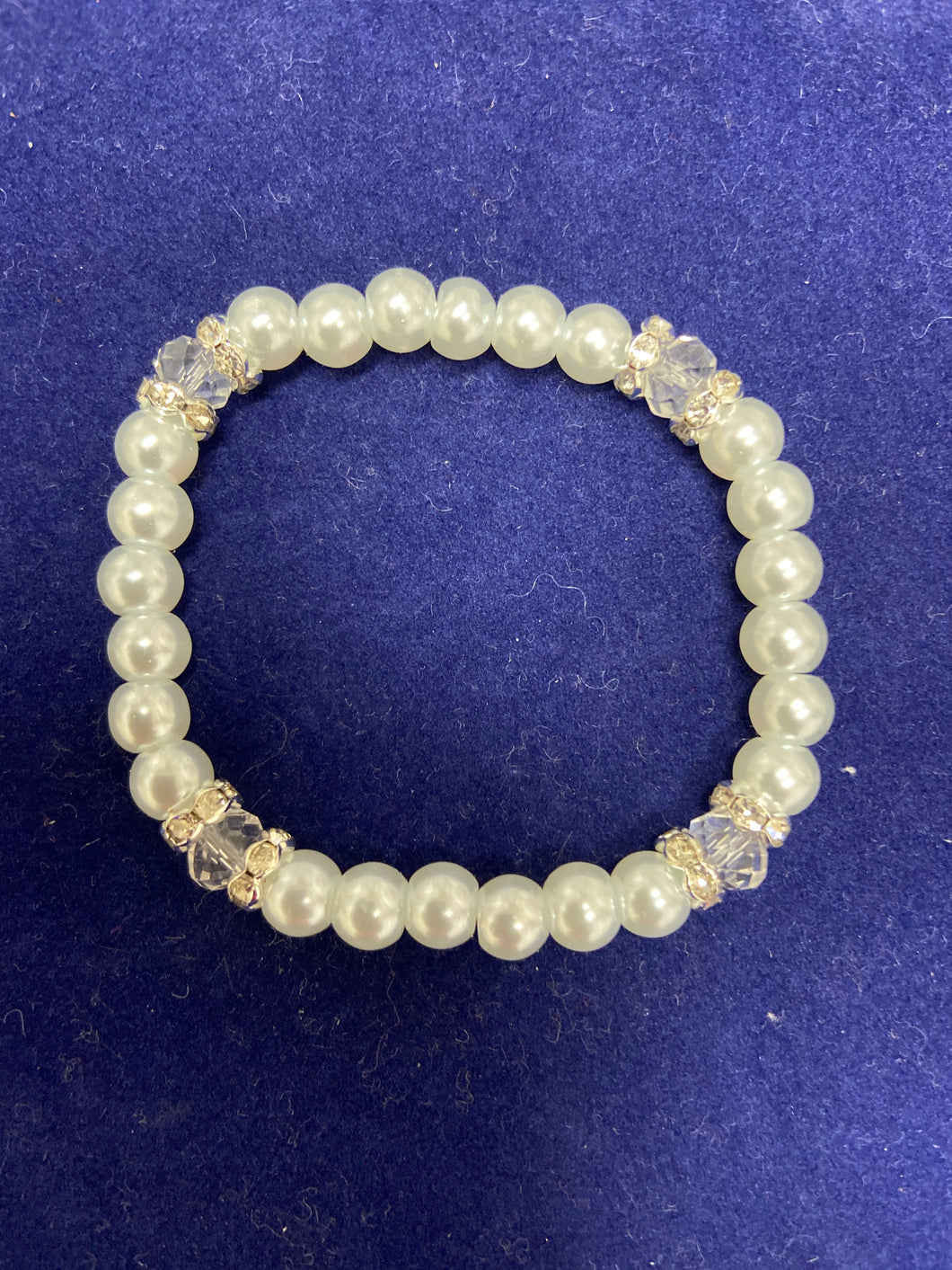 Girls bracelet -crystal and Pearl design