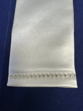 Load image into Gallery viewer, Girls white stretch satin communion gloves 813
