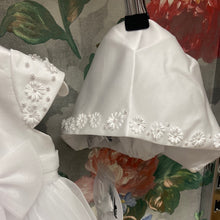 Load image into Gallery viewer, Sarah Louise baby girl christening gown white with bonnet- Jessica 001055.
