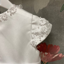 Load image into Gallery viewer, Sarah Louise baby girl christening gown white with bonnet- Jessica 001055.

