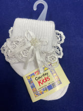 Load image into Gallery viewer, Pearl and lace baby girl socks by Country Kids
