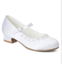 Load image into Gallery viewer, Betty white satin heeled shoe with diamanté flower trim
