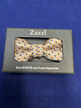 Load image into Gallery viewer, Zazzi boys bow tie and pocket square set 6075/4
