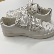 Load image into Gallery viewer, Kerri - Girls white trainer style shoes
